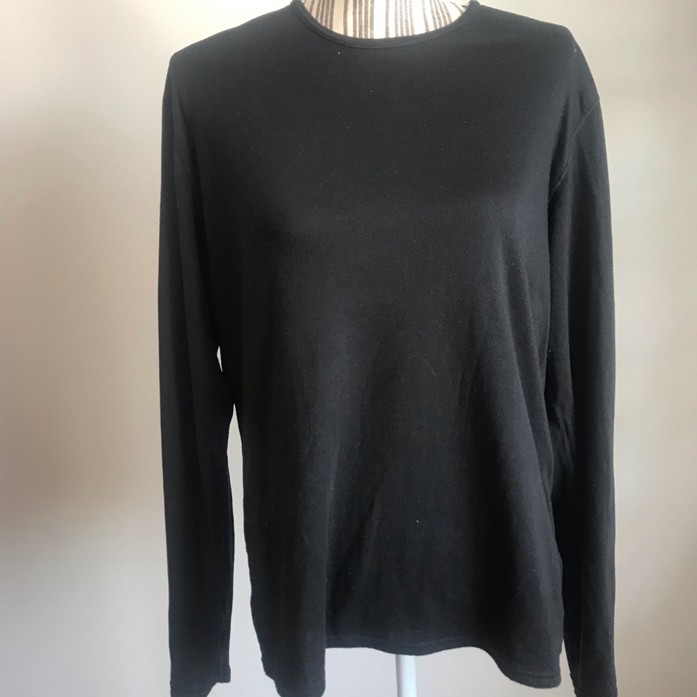 Black tunicy top